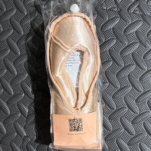 Nikolay Triumph Women's Ballet Pointe shoes - pink